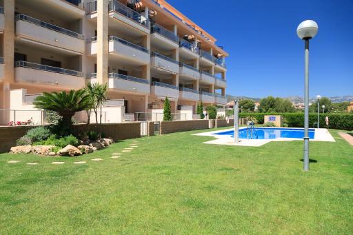 UHC Oliveras Apartments - Housity