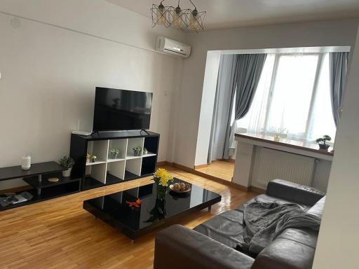 2 bdrm apt at Parliament Palace - Housity