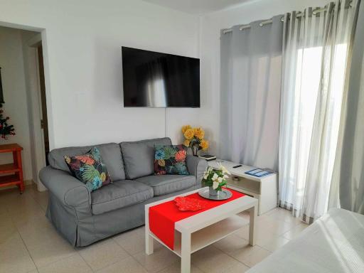 Apartment Vincent, cozy and sunny over the rooftops - Housity