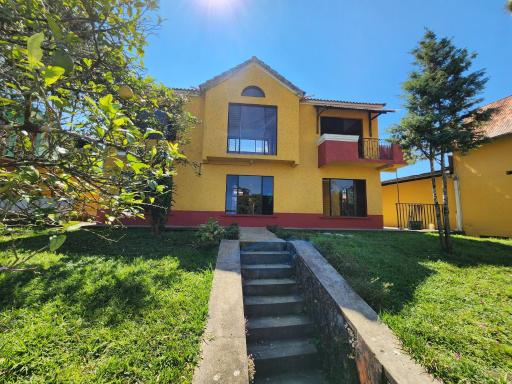 Las Flores - Housity