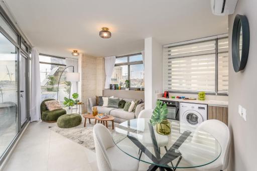 Unique Mini Penthouse In The Heart Of Jerusalem - Housity