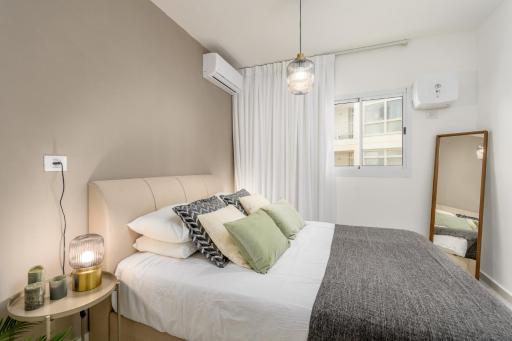 Unique Mini Penthouse In The Heart Of Jerusalem - Housity