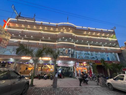 SN hotel inn and restaurant - Housity
