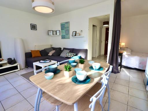 T1 Confortable à 2 Pas du Centre d'Annecy avec Parking et Terrasse - FR-1-432-44 - Housity
