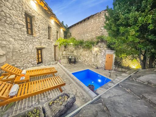 Villa Historic Pocitelj with pool and incredible views on the river and landmarks - Housity