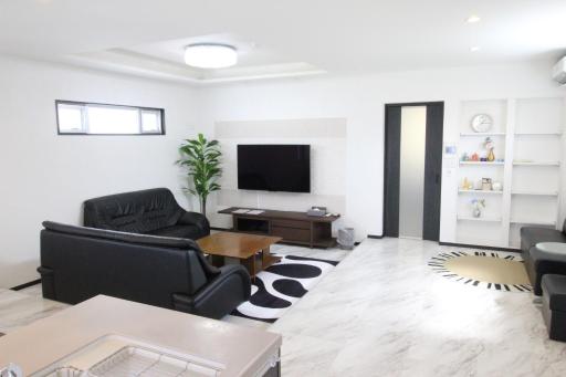 Condominium Felicita Naha - Housity