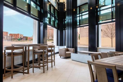 Hyatt House Nashville Downtown-Convention Center - Housity