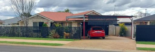 Red Cottage FEMALE ONLY BUDGET STAYS with bedroom plus private kitchenette room - Housity