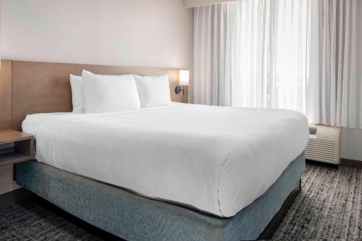 Hyatt Place-Dallas/Arlington - Housity