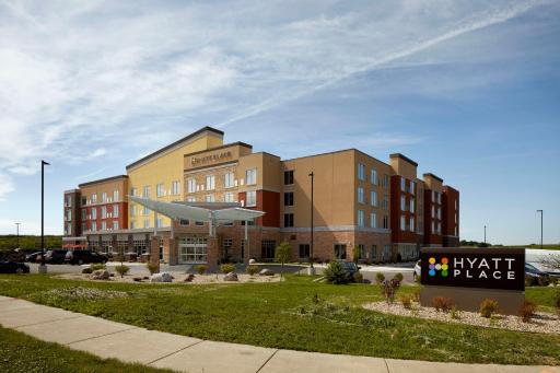 Hyatt Place Madison/Verona - Housity