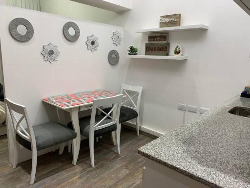 Hermoso y funcional studio zona consulados. - Housity