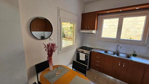 Nicki House - Housity