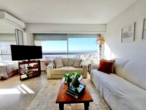 Vista al mar y ambiente acogedor en el corazón de Punta del Este - Hizvo