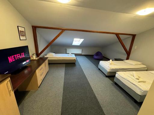 Mąka i Magia Obiady domowe Hotel - Housity