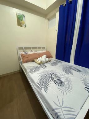 1-BEDROOM CONDO UNIT - Housity