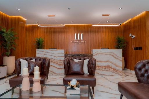 Hotels 111 - Housity