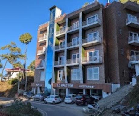 Hotel Le Halcyon , Kasauli - Housity