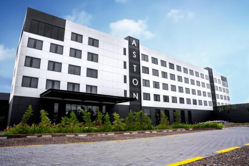 Aston Serang Hotel & Convention Center - Housity