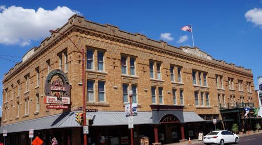 Stockyards Hotel - Housity