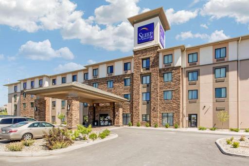 Sleep Inn & Suites Middletown - Goshen - Housity
