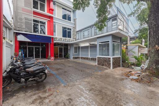 RedDoorz Plus @ Bagusrangin Street 2 - Housity
