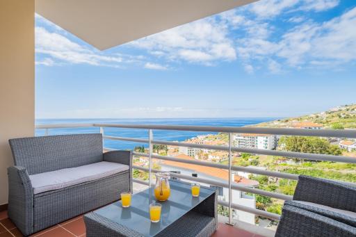 Caniço Vip Lodging by Madeira Sun Travel - Housity