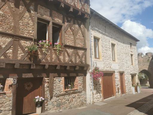 LA FEE VIVIANE - Housity