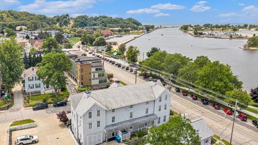 Harbor House Inn - Housity