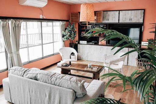 Tipy records inn house - Housity