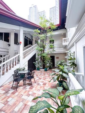 SANTOS Pension House - Housity