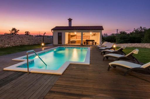 Villa Anica - Housity