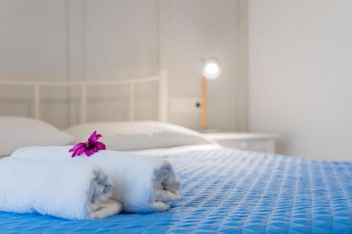 Lena Kassiopi Apartments - Housity