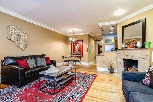Brownstone in Gold Coast - Downtown - Hizvo