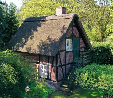 Ferienhaus unter Reet im Heidedorf Sankt Dionys bei Lüneburg - Housity