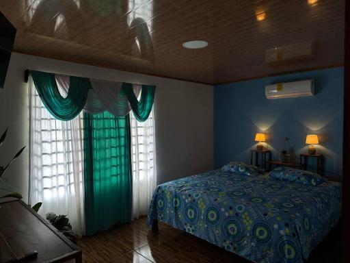 Casita Laguna Azul - Housity