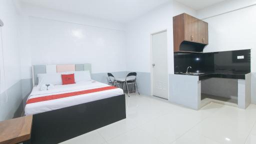 RedDoorz at Walk Inn Apartelle Antipolo - Housity