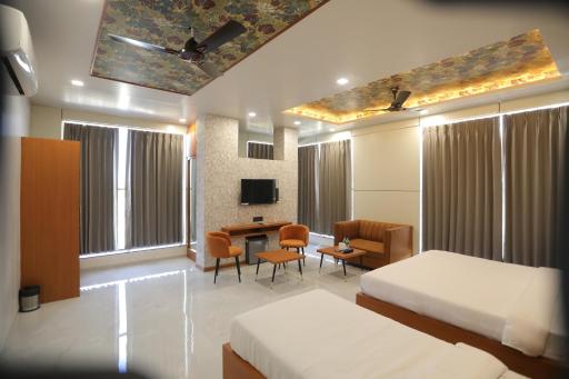 Hotel Pride Of Chittor - Housity