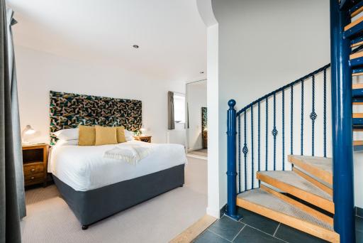Mannings Hotel - Housity