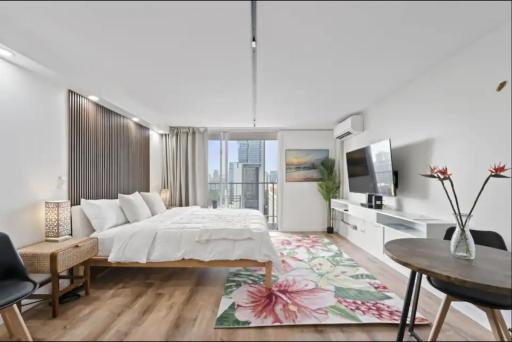High Floor Marine Surf #2106 - Parking Included - Housity