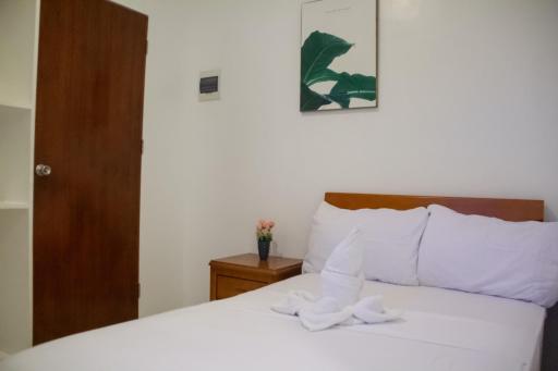 ARNOLD'S HOTEL - Housity