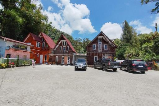 AS Resto,Café & Hotel Mitra RedDoorz - Housity