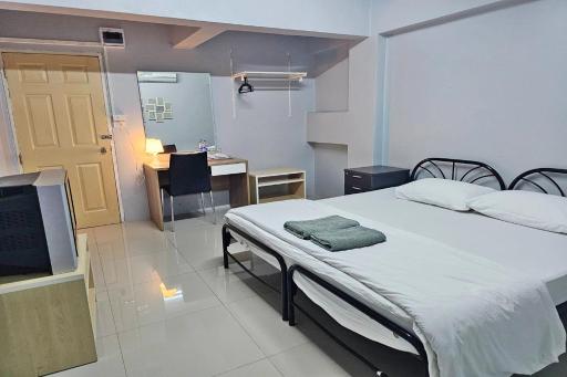 Toucan Bed and Cafe - Housity