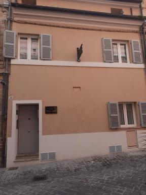 AURUM Affittacamere - Housity