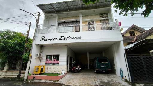 Premier Exclusive Guesthouse - Housity