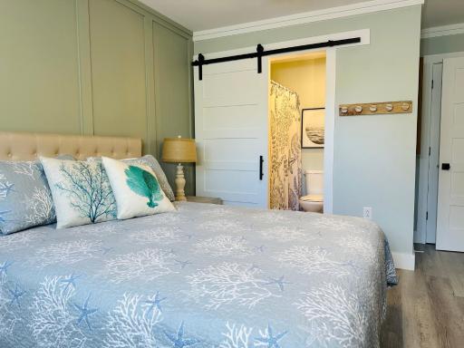 Classy Coastal - Boardwalk to the Beach, 3 pools, Tennis - Housity
