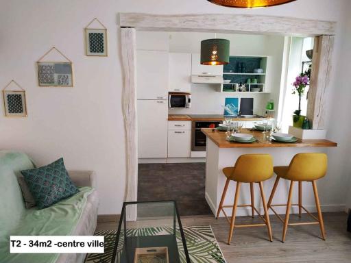 2 min walk from train station and center of Tours - Housity