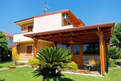 Bed & Breakfast La Villetta - Housity
