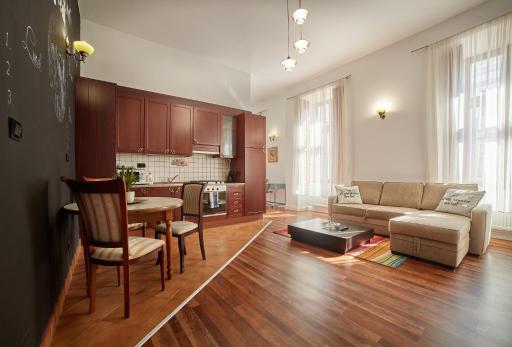 The Central Retreat - Premium Enjoyment - Housity