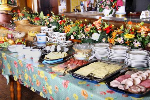 Hotel-Garni Goldener Schwan - Housity