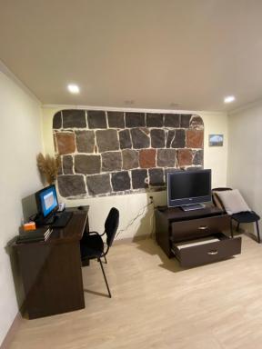 Apartment In The Centre And Breakfast - Housity